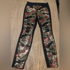 VENUS Sequin Camouflage Blk Skinny Jeans, Size 2